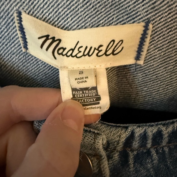 Madewell Denim Lady Jacket in Lakecourt Wash. - Picture 5 of 5